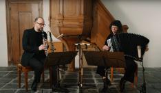 Accordeonist en vioolspeler